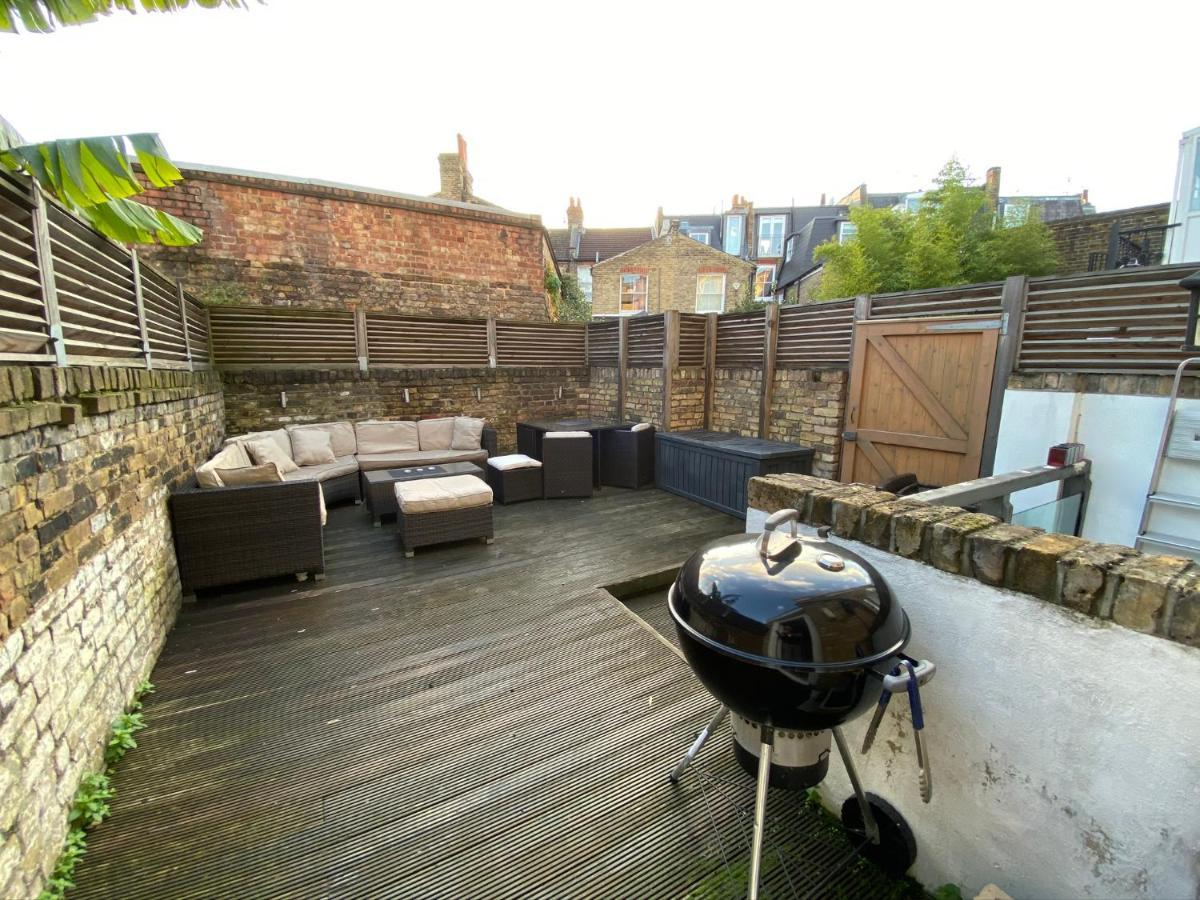 Апартаменты A Sun Drenched Garden Flat In The Heart Of Fulham