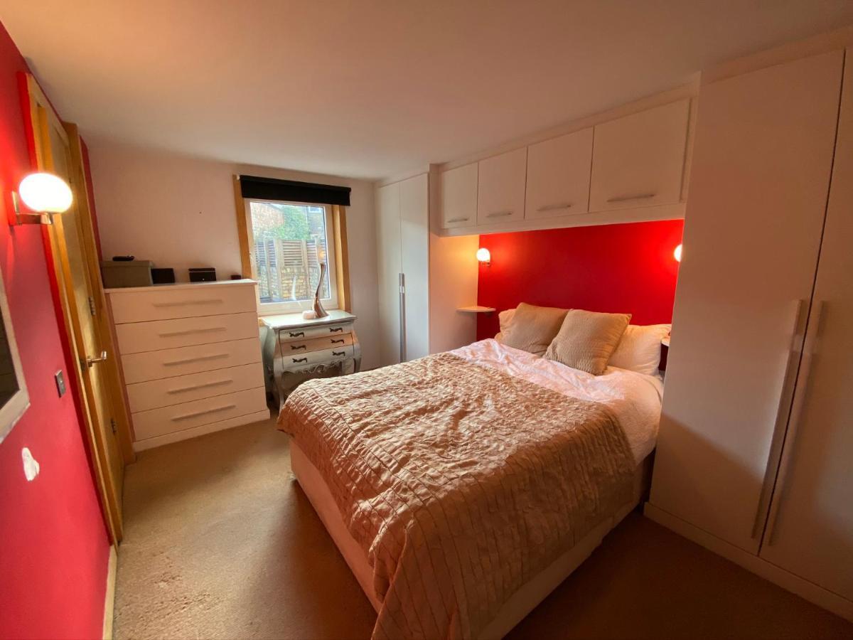 A Sun Drenched Garden Flat In The Heart Of Fulham Лондон